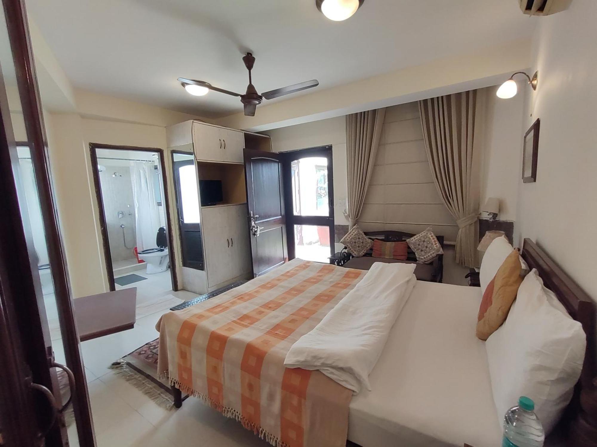The Estate Villa Yeni Delhi Dış mekan fotoğraf